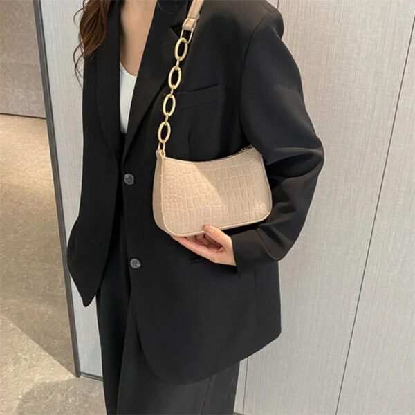 -549714181419187049 Shoulder Bags