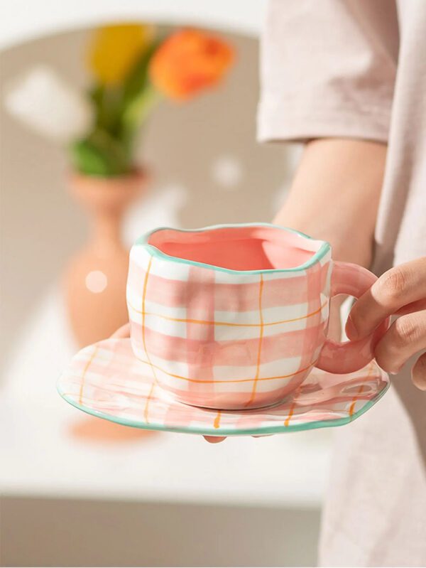 Ceramic Line Pattern Cup