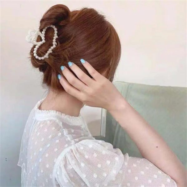 Pearl Grip Hair Clips