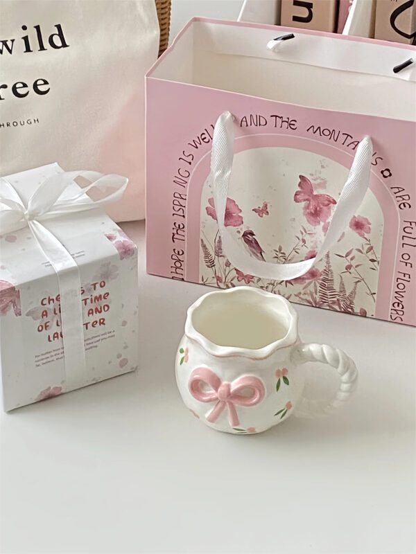 3 3D Bow Mug