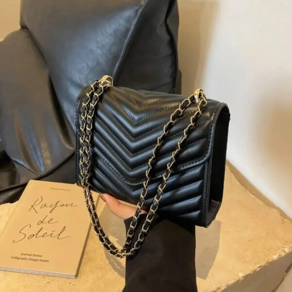 4 Retro Square Shoulder Bag