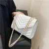 5 Retro Square Shoulder Bag