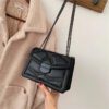 3 Vintage Rivet Chain Shoulder Bag