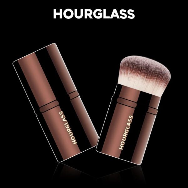 4 Hourglass Retractable Blush Brush