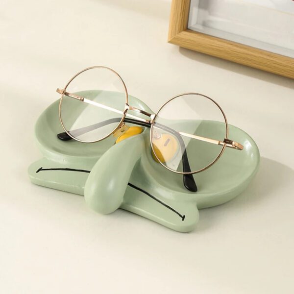 1 Squidward Inspired Eyeglass Tray