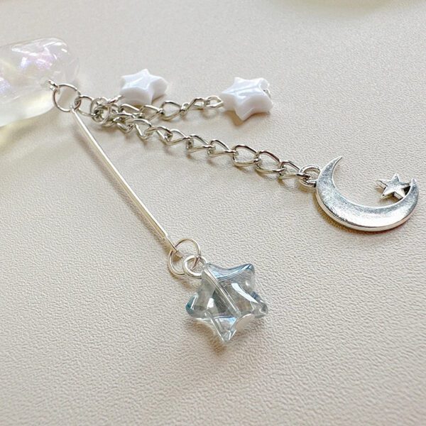 Simple Cloud Phone Charm