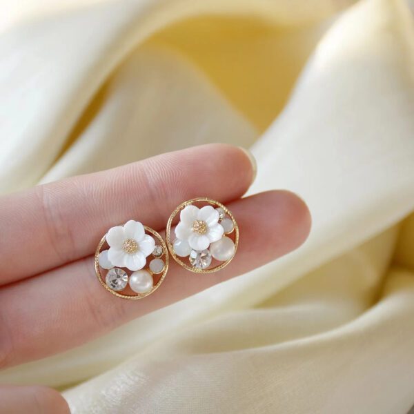 Crystal Pearl Earrings