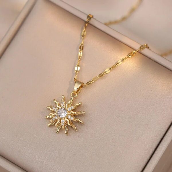 Rotating Flower Pendant