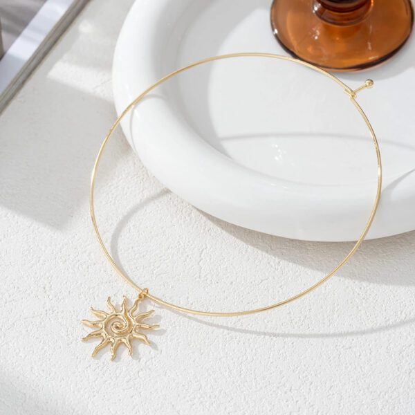 Hollow Sun Choker