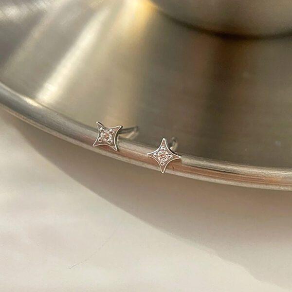 Tiny Star Studs
