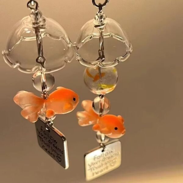GoldenSplash Glass Charm Keychain