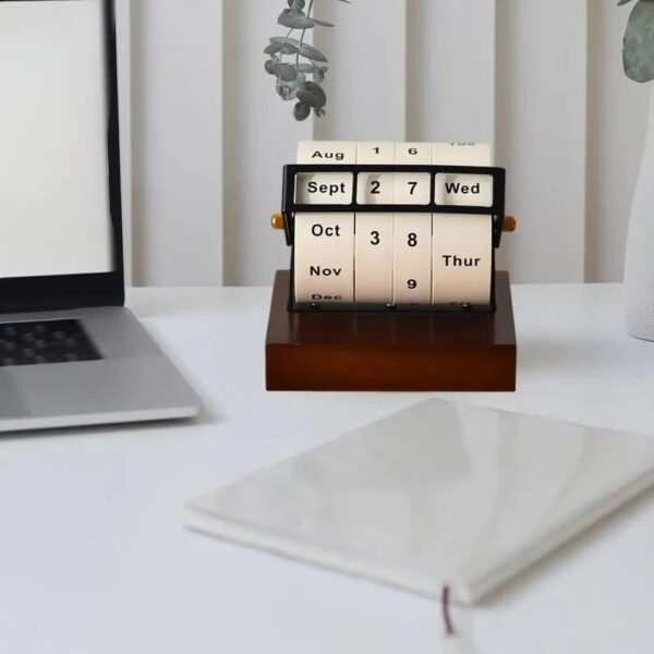 Timeless Desk Calendar