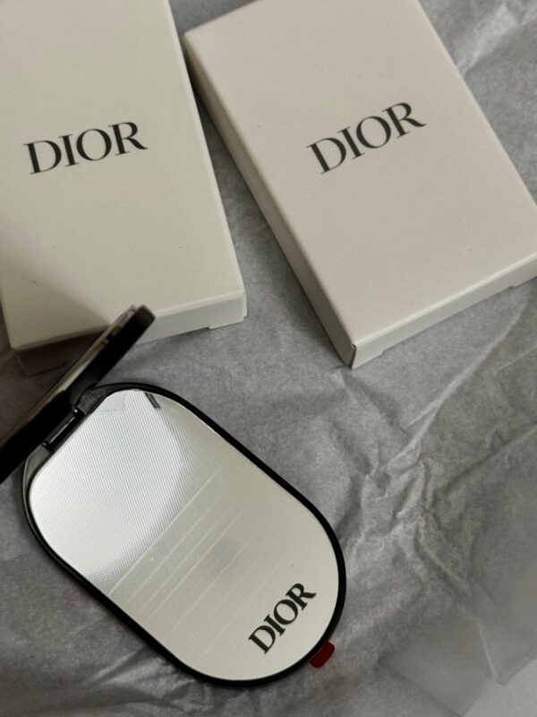 Dior Mirror Holder